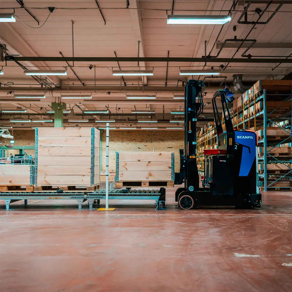 automatisierung-mit-transportband-logisnext